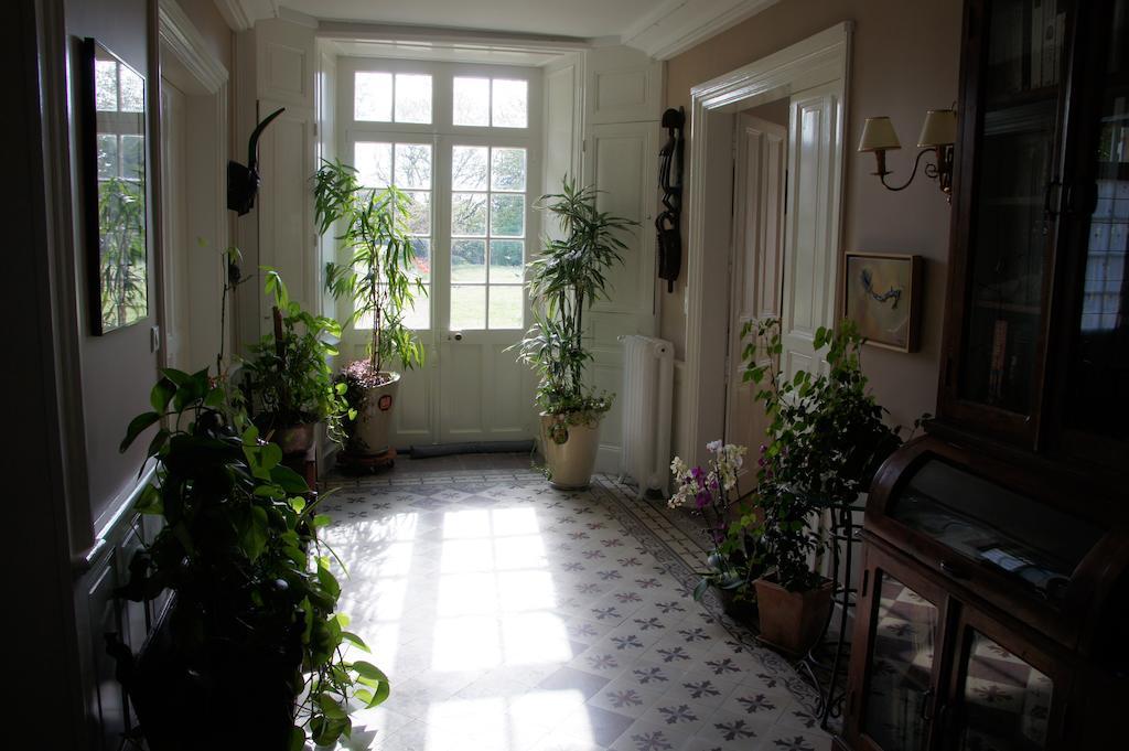 Le Clos De La Muse Saint-Junien Zewnętrze zdjęcie